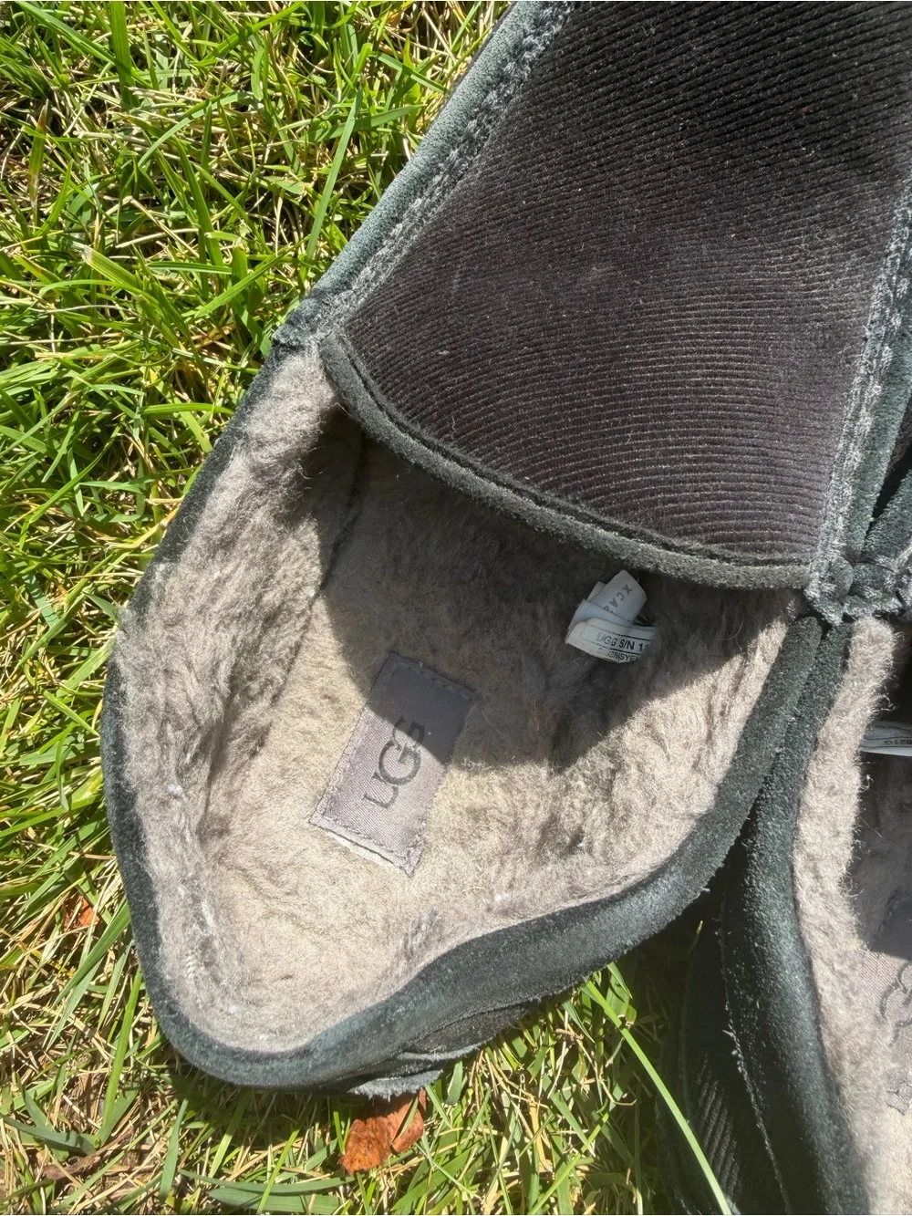 Men’s UGG Black ASCOT Loafers — Size 10 — USED